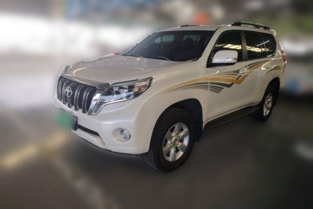 Toyota Prado 2016 2.7L Automatic Luxury Edition مستعملة