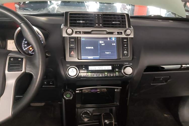 Used Toyota Prado 2016 2.7L Automatic Standard Edition Audio And AC Panel
