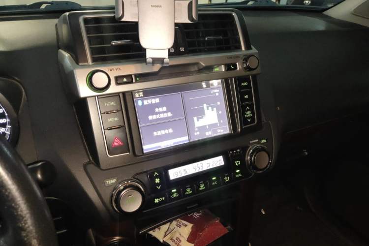 Used Toyota Prado 2016 3.5L Automatic TX-L Audio And AC Panel