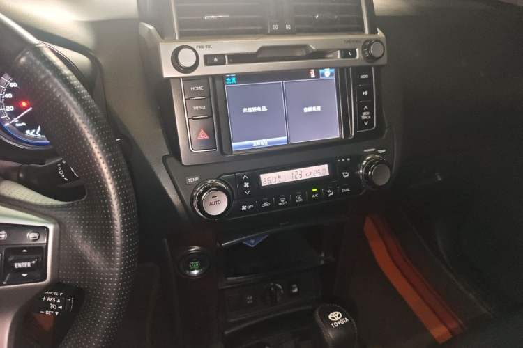 Used Toyota Prado 2016 3.5L Automatic TX-L Audio And AC Panel