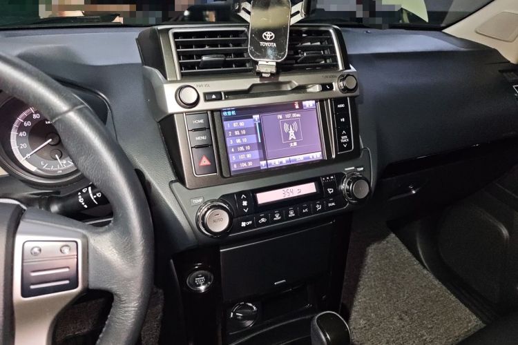 Used Toyota Prado 2016 2.7L Automatic Standard Edition Audio And AC Panel
