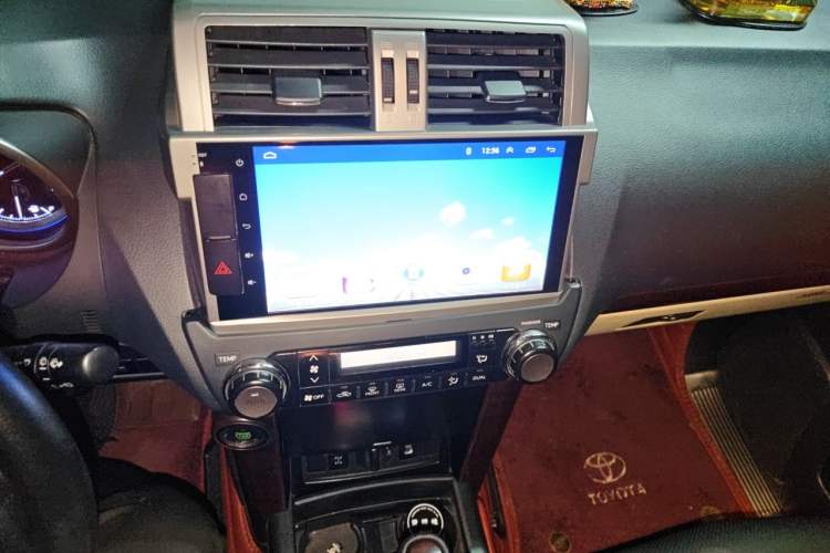 Used Toyota Prado 2016 3.5L Automatic TX-L Audio And AC Panel