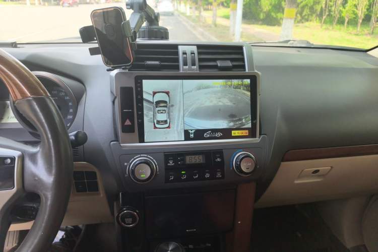 Used Toyota Prado  Audio And AC Panel