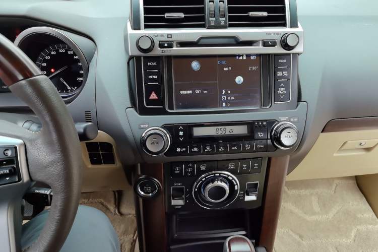 Used Toyota Prado 2016 3.5L Automatic VX NAVI Audio And AC Panel