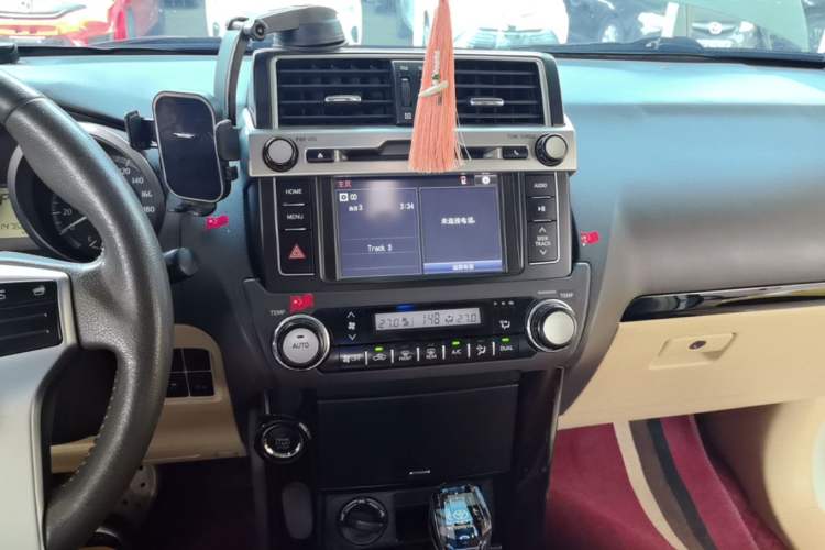 Used Toyota Prado 2016 2.7L Automatic Standard Edition Audio And AC Panel