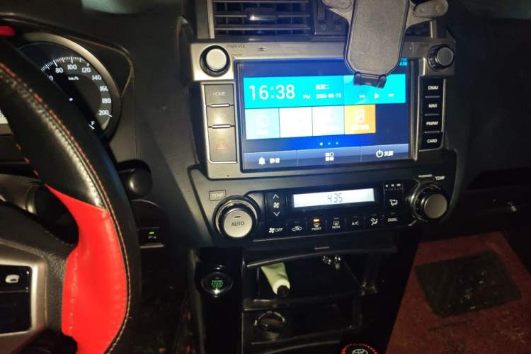 Used Toyota Prado 2016 2.7L Automatic Standard Edition Audio And AC Panel