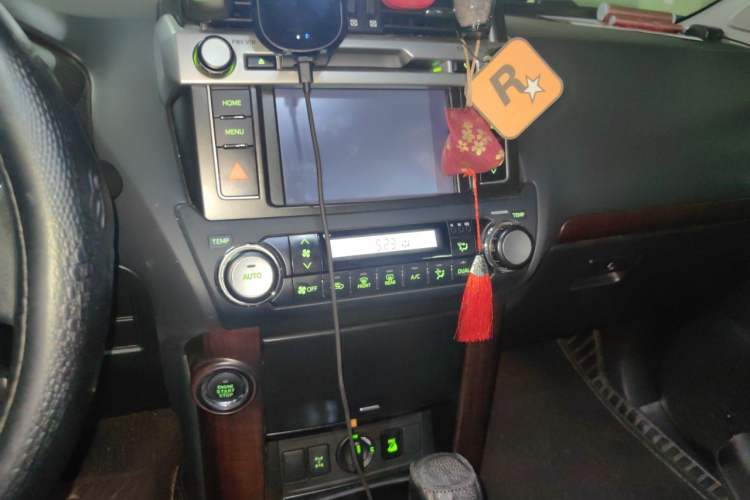 Used Toyota Prado 2016 3.5L Automatic TX-L Audio And AC Panel