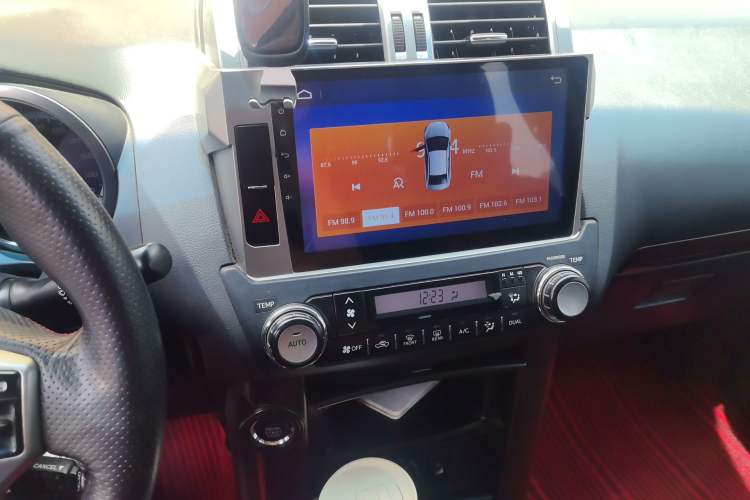 Used Toyota Prado 2016 3.5L Automatic TX-L Audio And AC Panel
