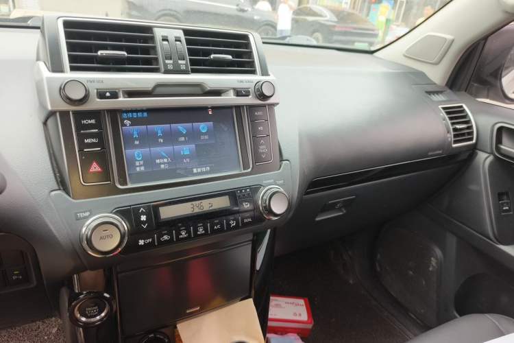 Used Toyota Prado 2016 2.7L Automatic Standard Edition Audio And AC Panel