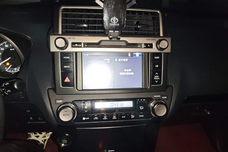 Used Toyota Prado 2016 2.7L Automatic Standard Edition Audio And AC Panel