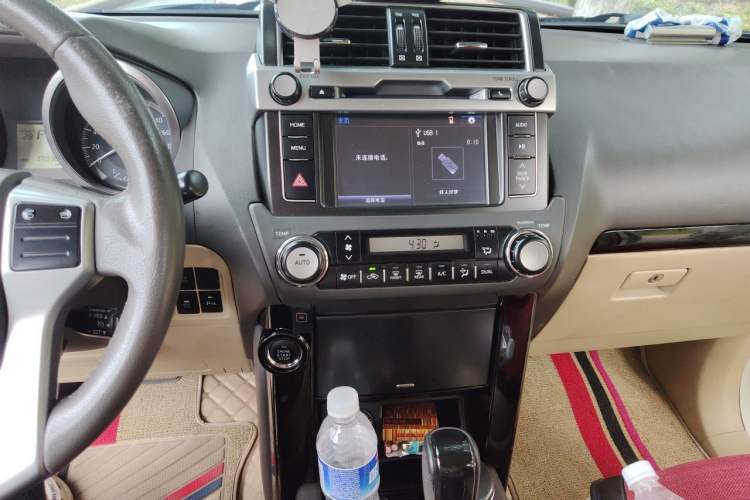 Used Toyota Prado 2016 2.7L Automatic Standard Edition Audio And AC Panel