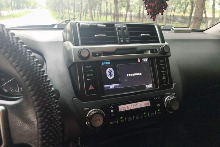 Used Toyota Prado 2016 2.7L Automatic Standard Edition Audio And AC Panel