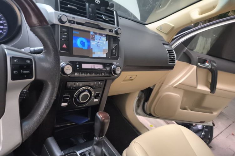 Used Toyota Prado 2016 3.5L Automatic VX NAVI Audio And AC Panel