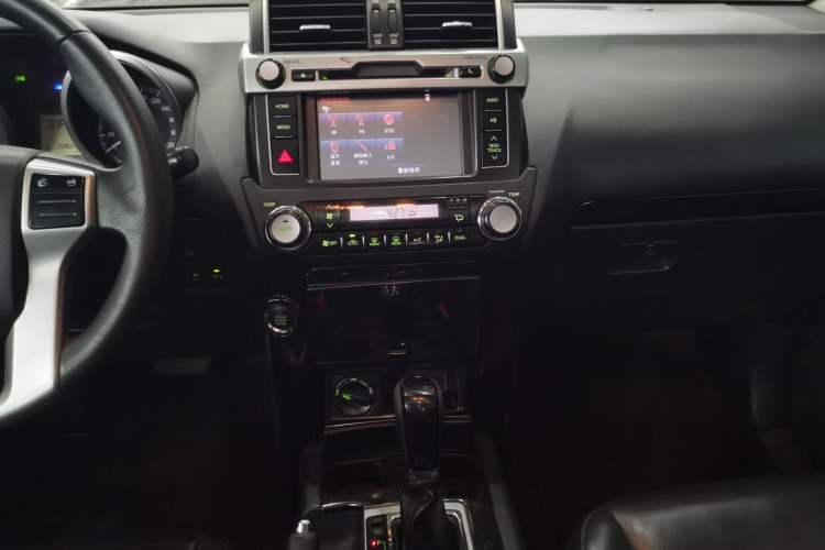 Used Toyota Prado 2016 2.7L Automatic Standard Edition Audio And AC Panel