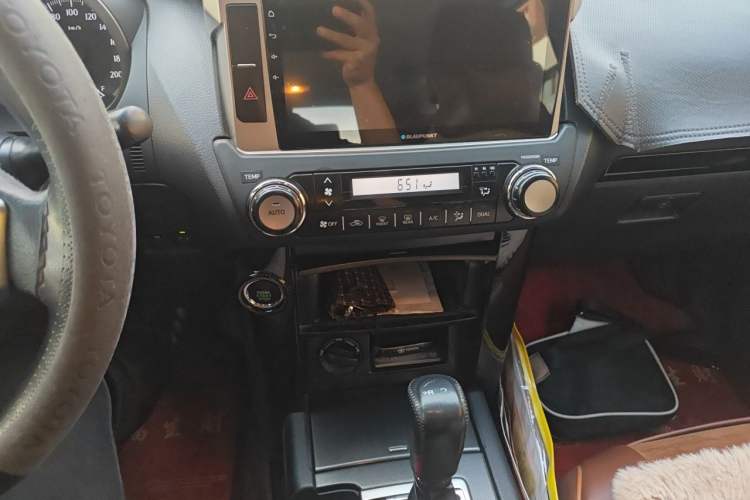 Used Toyota Prado 2016 2.7L Automatic Standard Edition Audio And AC Panel