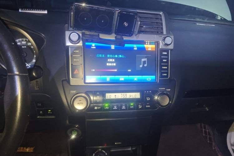 Used Toyota Prado 2016 2.7L Automatic Standard Edition Audio And AC Panel
