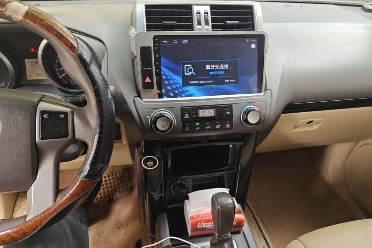 Used Toyota Prado 2016 2700 TX 7-Seater Middle East Version Audio And AC Panel