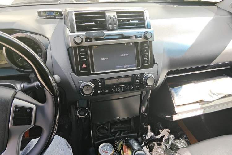 Used Toyota Prado 2016 2.7L Automatic Standard Edition Audio And AC Panel