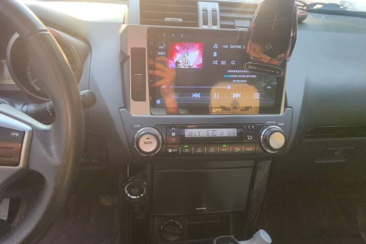 Used Toyota Prado 2016 2.7L Automatic Standard Edition Audio And AC Panel
