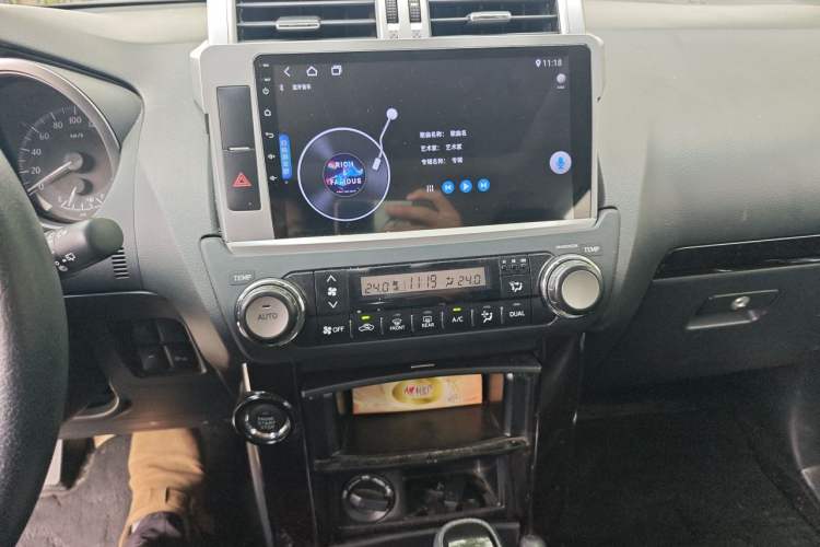 Used Toyota Prado 2016 2.7L Automatic Standard Edition Audio And AC Panel
