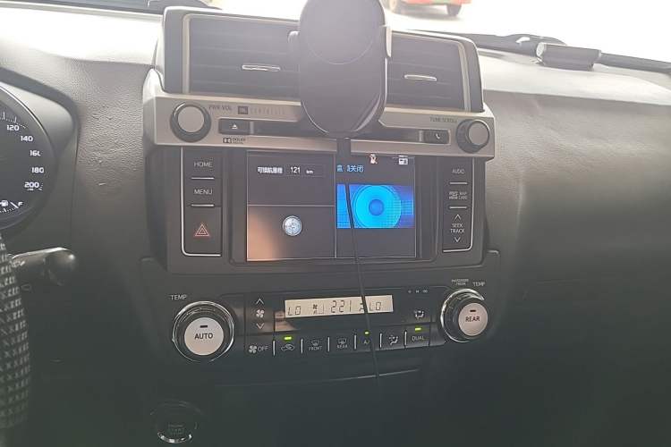 Used Toyota Prado 2016 3.5L Automatic TX-L NAVI Audio And AC Panel