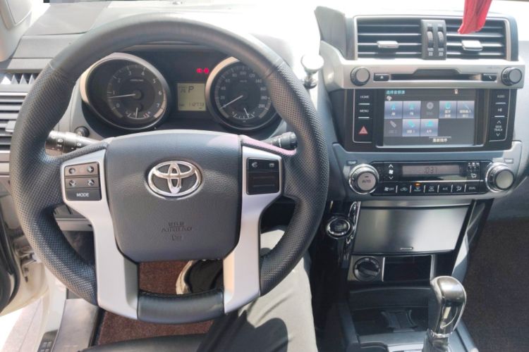 Used Toyota Prado 2016 2.7L Automatic Standard Edition Audio And AC Panel