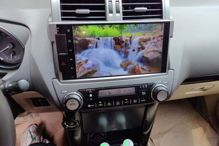 Used Toyota Prado 2016 2.7L Automatic Standard Edition Audio And AC Panel