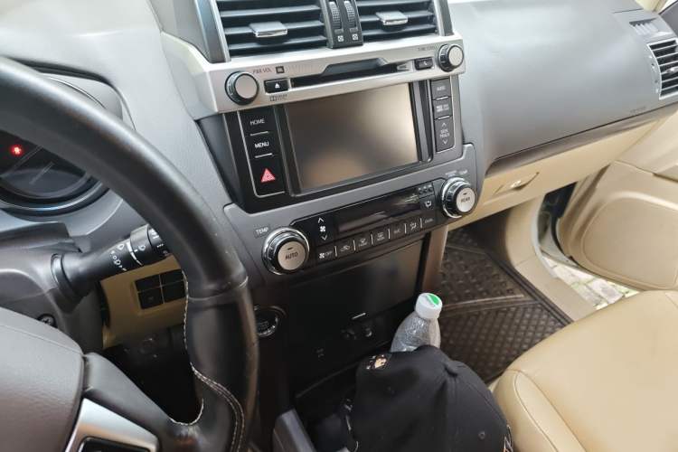 Used Toyota Prado 2016 3.5L Automatic TX-L NAVI Audio And AC Panel