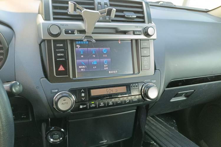 Used Toyota Prado 2016 2.7L Automatic Standard Edition Audio And AC Panel