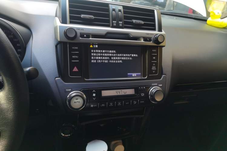 Used Toyota Prado 2016 2.7L Automatic Standard Edition Audio And AC Panel
