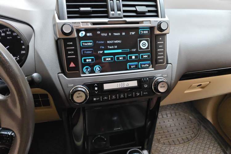 Used Toyota Prado 2016 2700 TX 7-Seater Middle East Version Audio And AC Panel