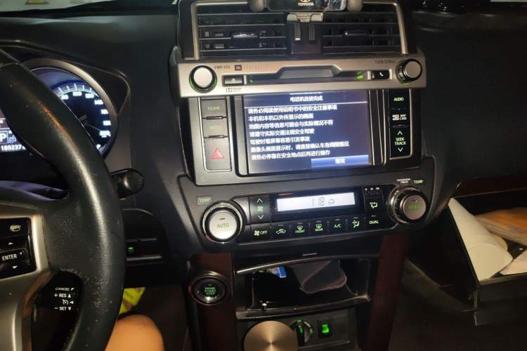 Used Toyota Prado 2016 3.5L Automatic TX-L NAVI Audio And AC Panel