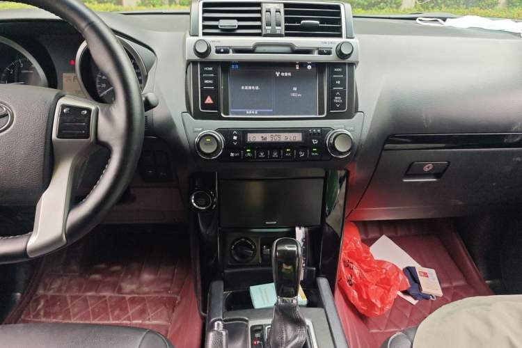 Used Toyota Prado 2016 2.7L Automatic Standard Edition Audio And AC Panel