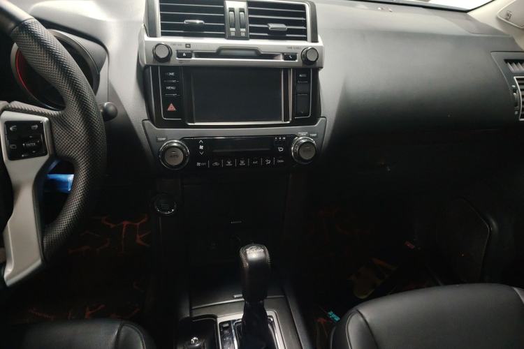 Used Toyota Prado 2016 3.5L Automatic TX-L NAVI Audio And AC Panel