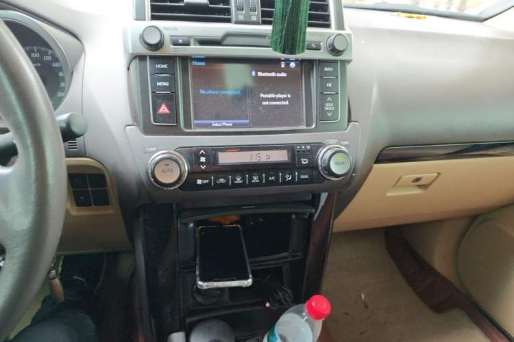 Used Toyota Prado 2016 2700 TX 7-Seater Middle East Version Audio And AC Panel