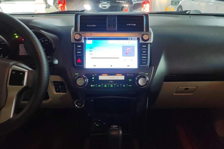 Used Toyota Prado 2016 2.7L Automatic Standard Edition Audio And AC Panel