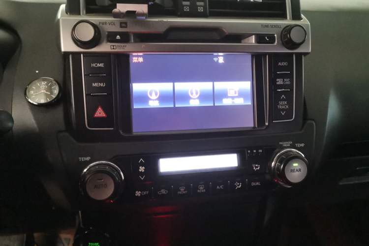 Used Toyota Prado 2016 2.7L Automatic Luxury Edition Audio And AC Panel