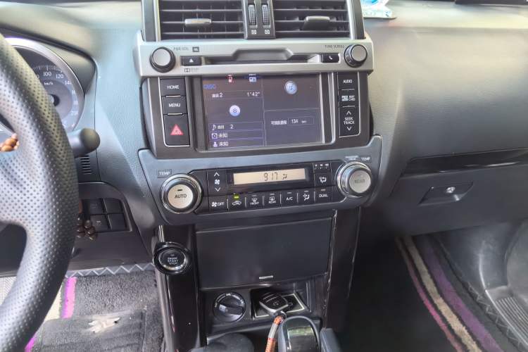 Used Toyota Prado 2016 2.7L Automatic Luxury Edition Audio And AC Panel