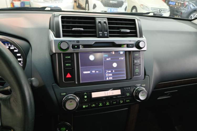 Used Toyota Prado 2016 3.5L Automatic TX-L NAVI Audio And AC Panel