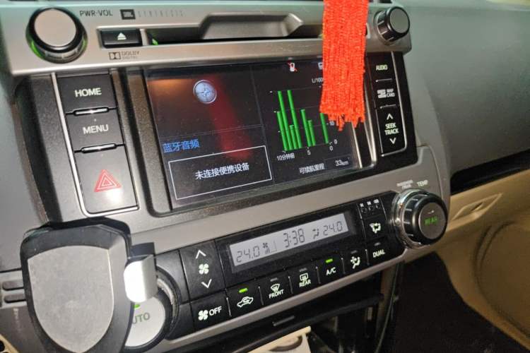 Used Toyota Prado 2016 2.7L Automatic Luxury Edition Audio And AC Panel