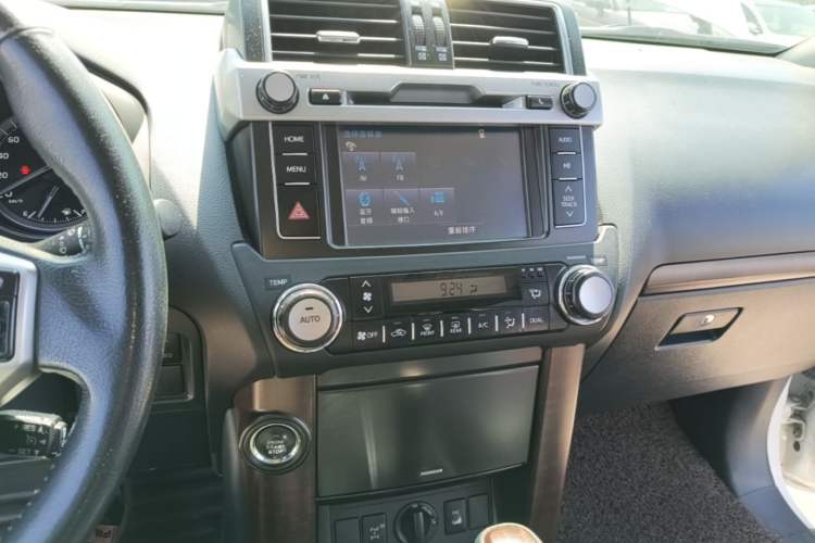 Used Toyota Prado 2016 3.5L Automatic TX-L Audio And AC Panel