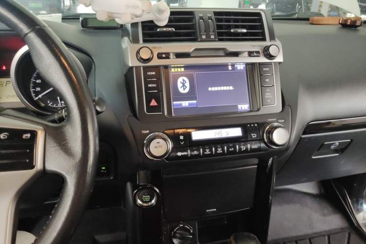 Used Toyota Prado 2016 2.7L Automatic Standard Edition Audio And AC Panel