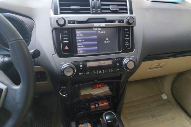 Used Toyota Prado 2016 2.7L Automatic Standard Edition Audio And AC Panel