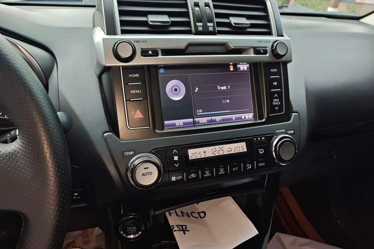 Used Toyota Prado 2016 2.7L Automatic Standard Edition Audio And AC Panel