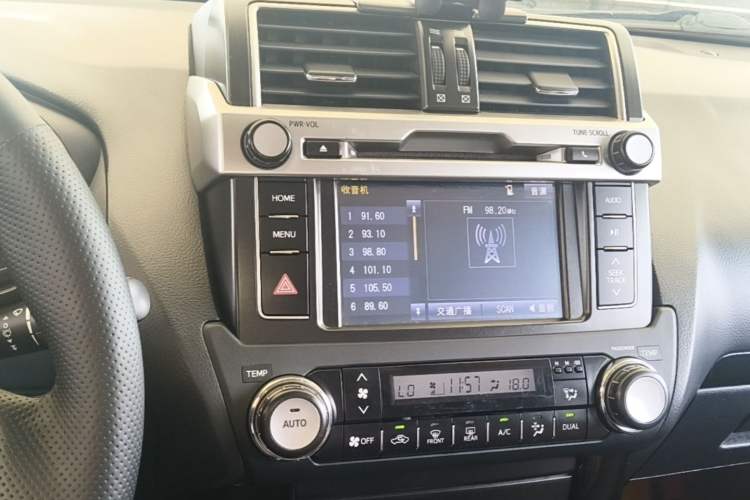 Used Toyota Prado 2016 2.7L Automatic Standard Edition Audio And AC Panel