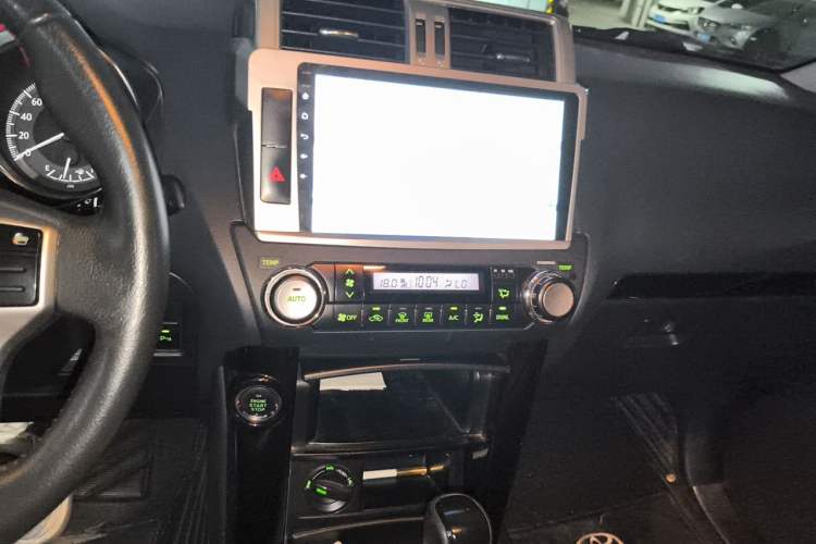 Used Toyota Prado 2016 2.7L Automatic Standard Edition Audio And AC Panel