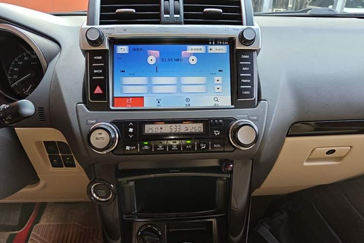 Used Toyota Prado 2016 2.7L Automatic Standard Edition Audio And AC Panel