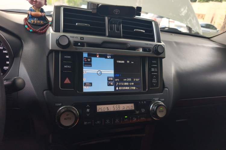 Used Toyota Prado 2016 3.5L Automatic TX-L NAVI Audio And AC Panel