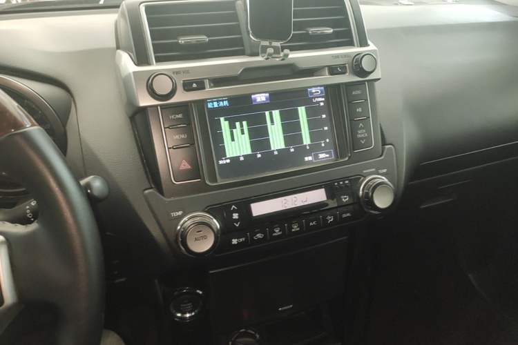 Used Toyota Prado 2016 2.7L Automatic Standard Edition Audio And AC Panel