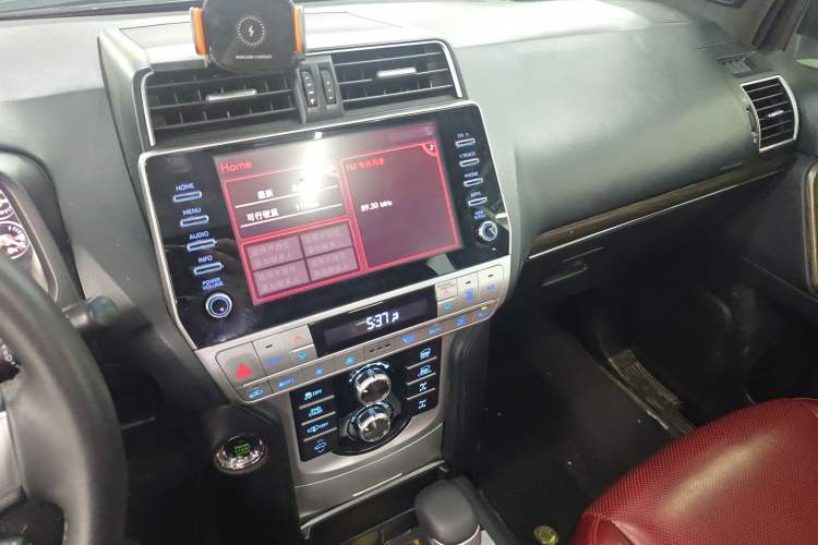 Used Toyota Prado 2016 2.7L Automatic Luxury Edition Audio And AC Panel